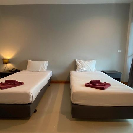 Karon Sea Side Hotell Exteriör bild